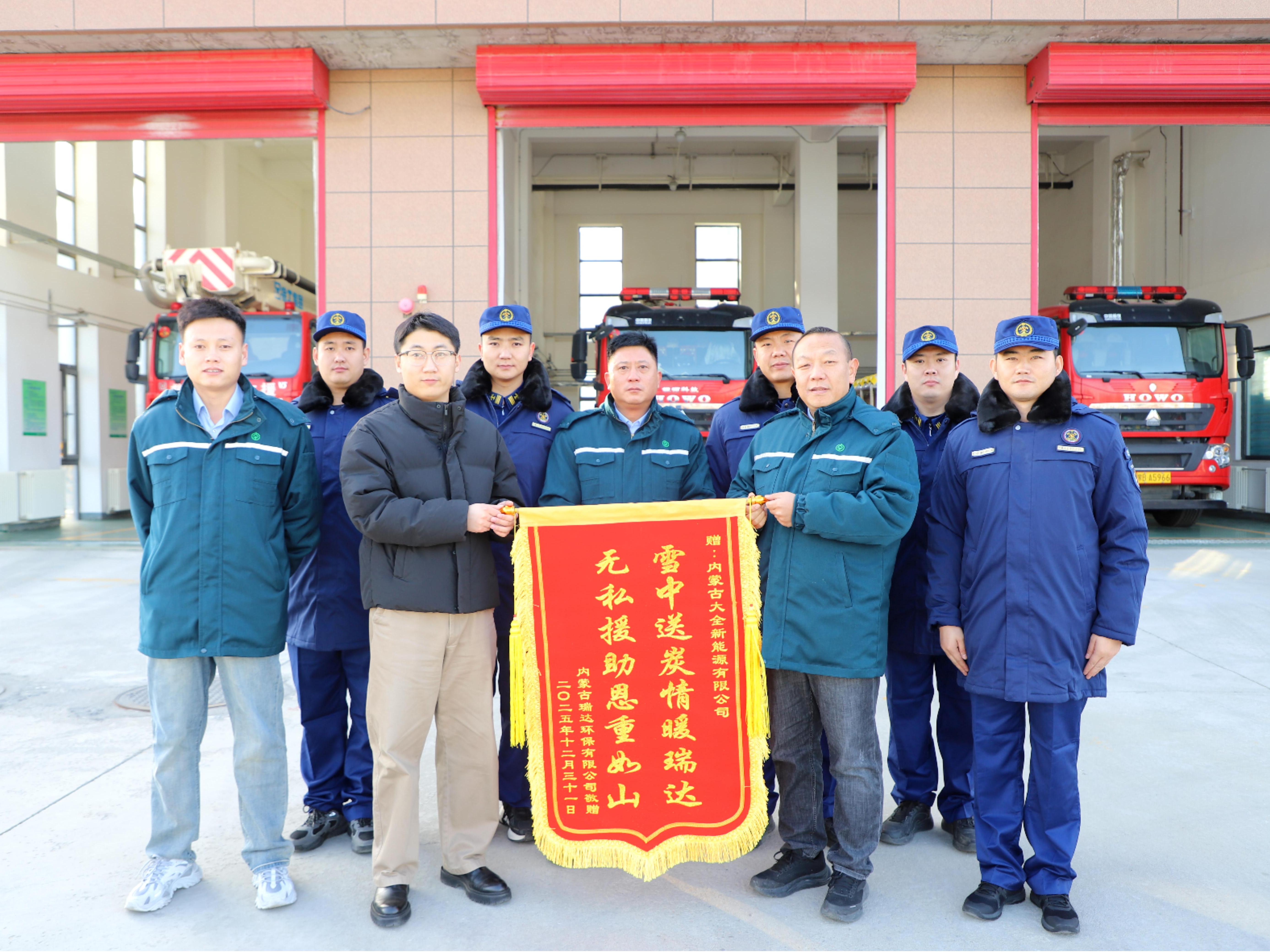 單晶硅，多晶硅